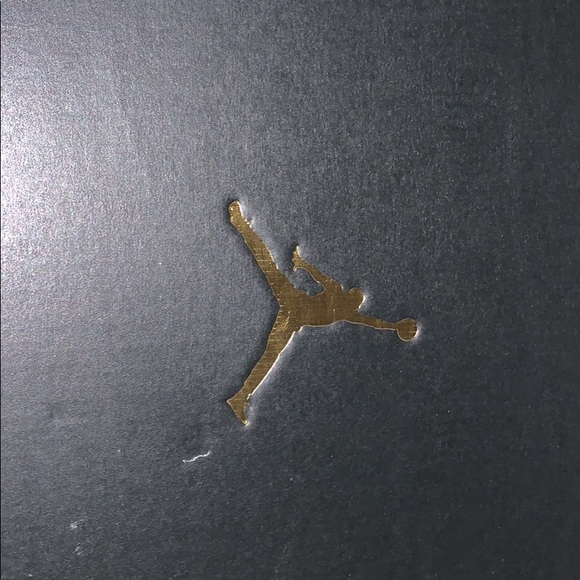 Air Jordan Retro 13s - Picture 5 of 6